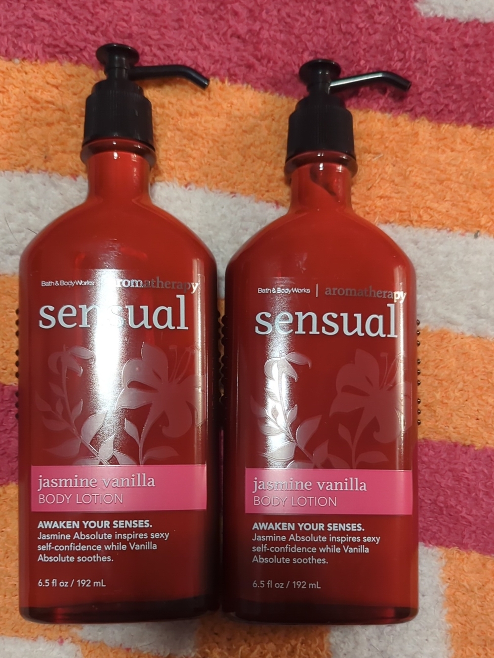 Bath & Body Works Sensual Jasmine Vanilla Body Lotion - Red